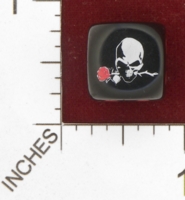 Dice : MINT27 UNKNOWN 01 SKULL AND ROSE 01