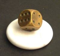 Dice : THINGS PAPERWEIGHT